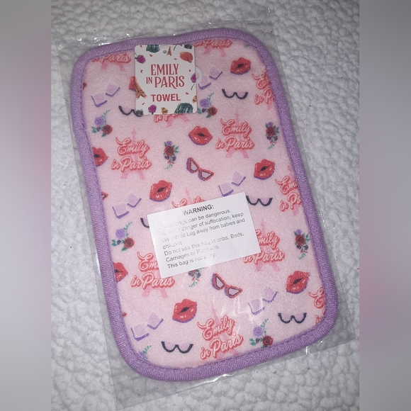 Other - Emily In Paris Towel